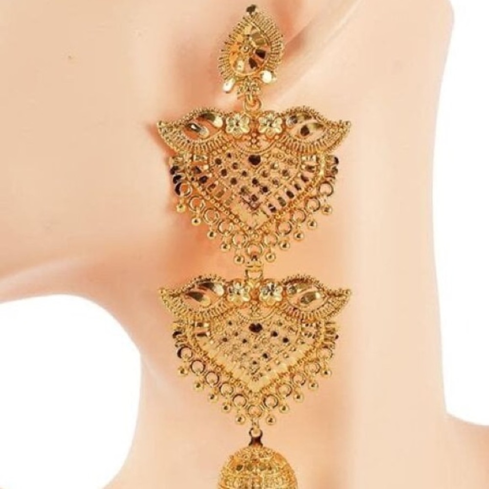 Lightweight Gold Chandelier Earrings